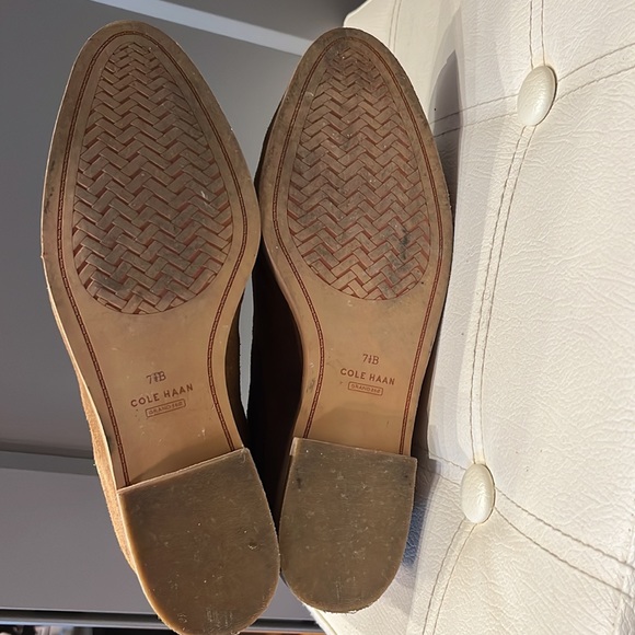 Coke Haan Rayna Suede Wedge Booties GRANDSERIES 7.5 in Earthen Suede - Picture 13 of 15